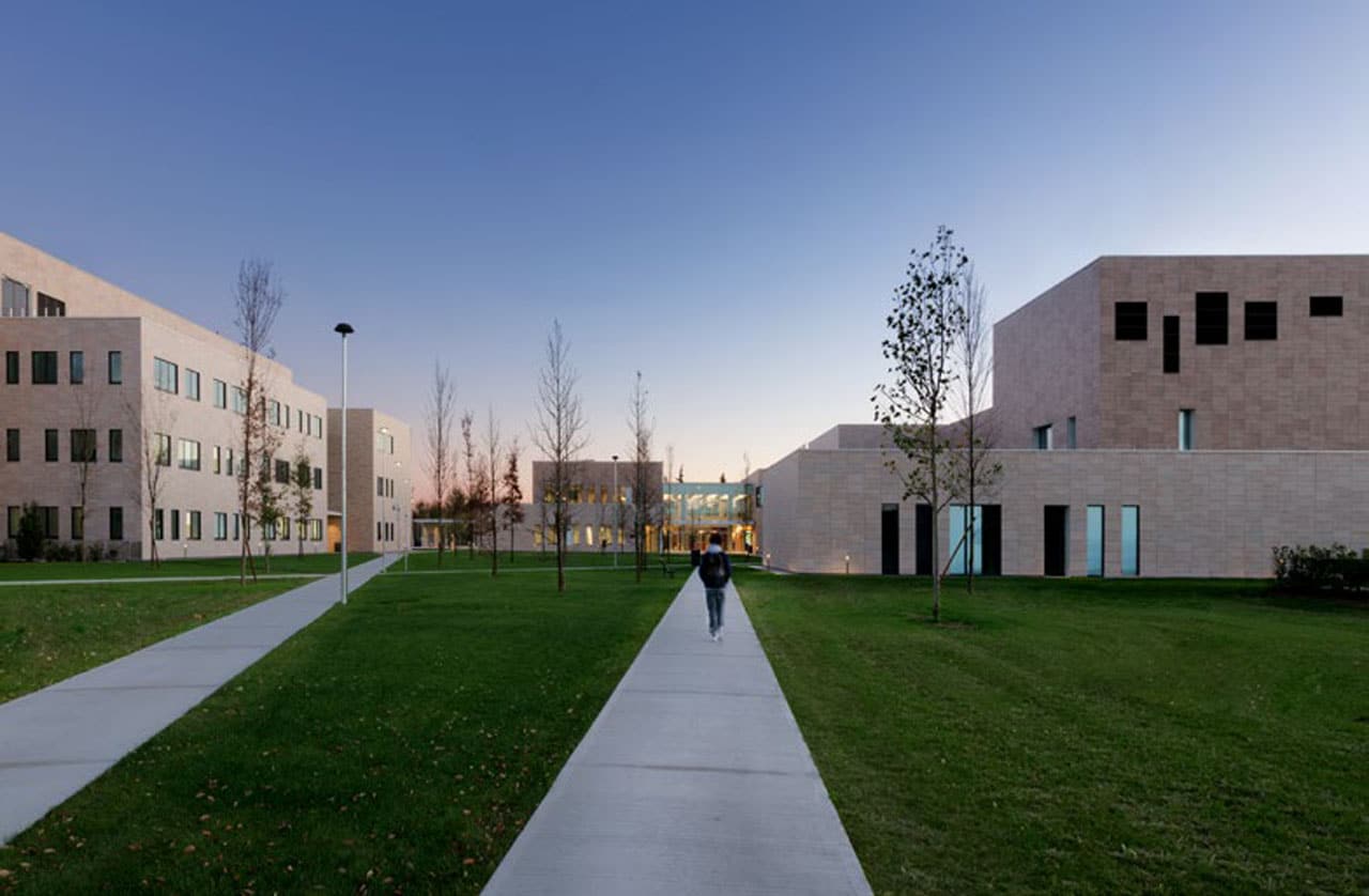 humanitas university campus