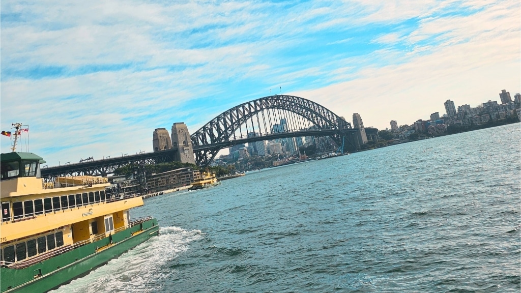 sydney harbour bridge