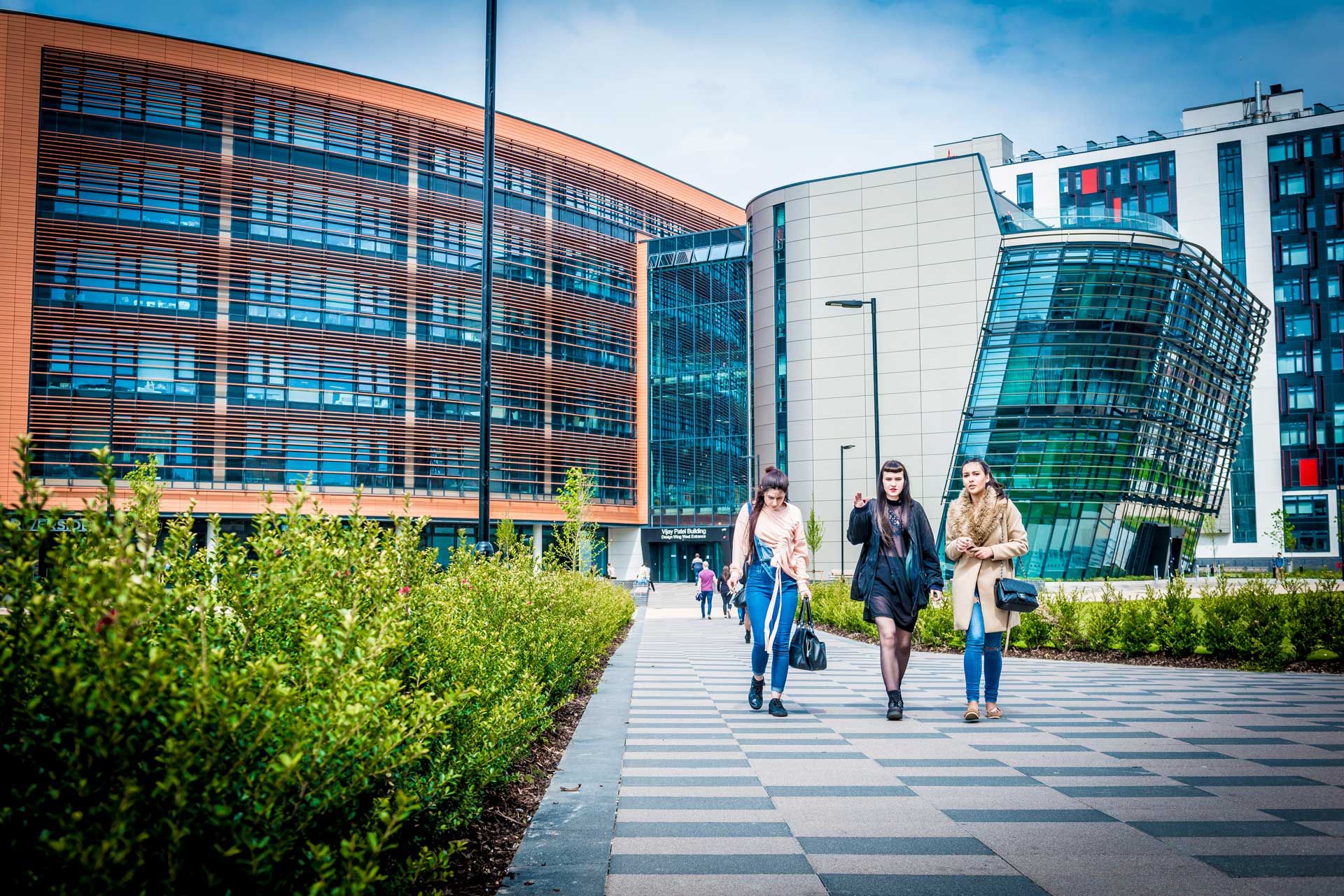 dmu de montfort university leicester