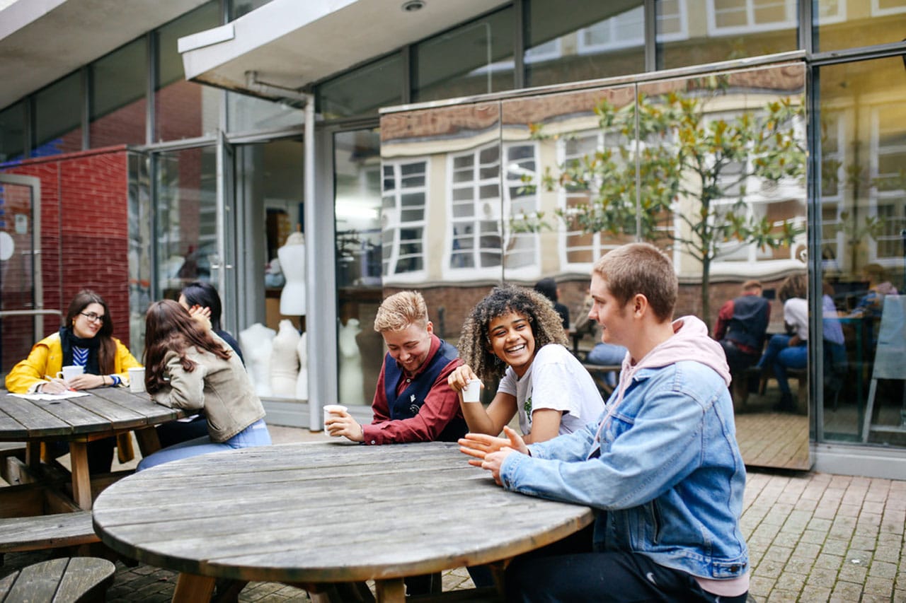 studera teater skådespel london ual wimbledon